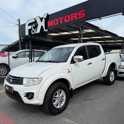 MITSUBISHI L200 TRITON 3.2 HPE 4X4 CD 16V TURBO INTERCOOLER DIESEL 4P AUTOMÁTICO